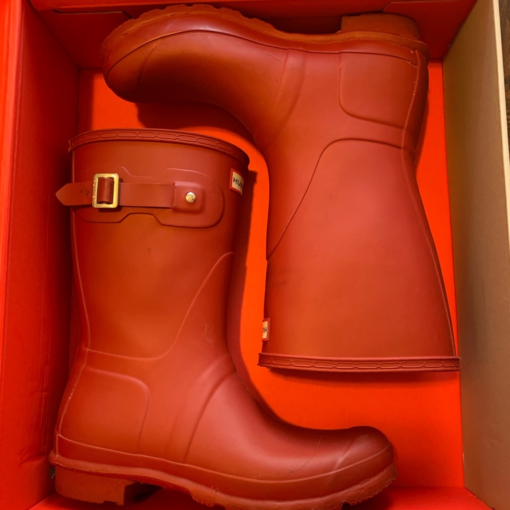 Hunter Military Red Original Short Boots size 9